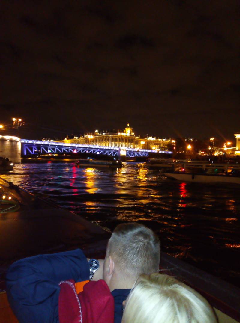Вот наконец то я поплавала на теплоходе в Петербурге