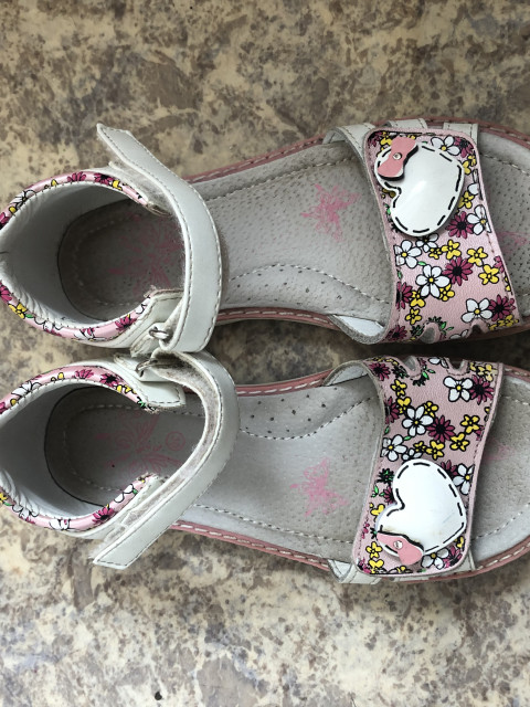 Летняя обувь для девочки (р-ры 27, 30)