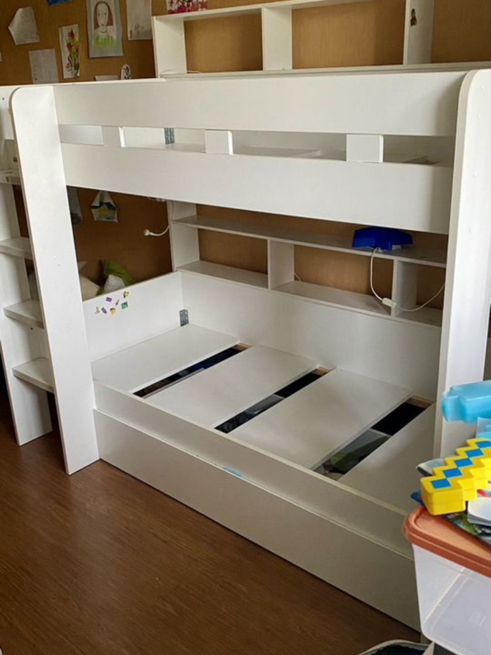 Детская двухъярусная кровать 13000?