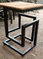 Стол на роликах в Лофт стиле