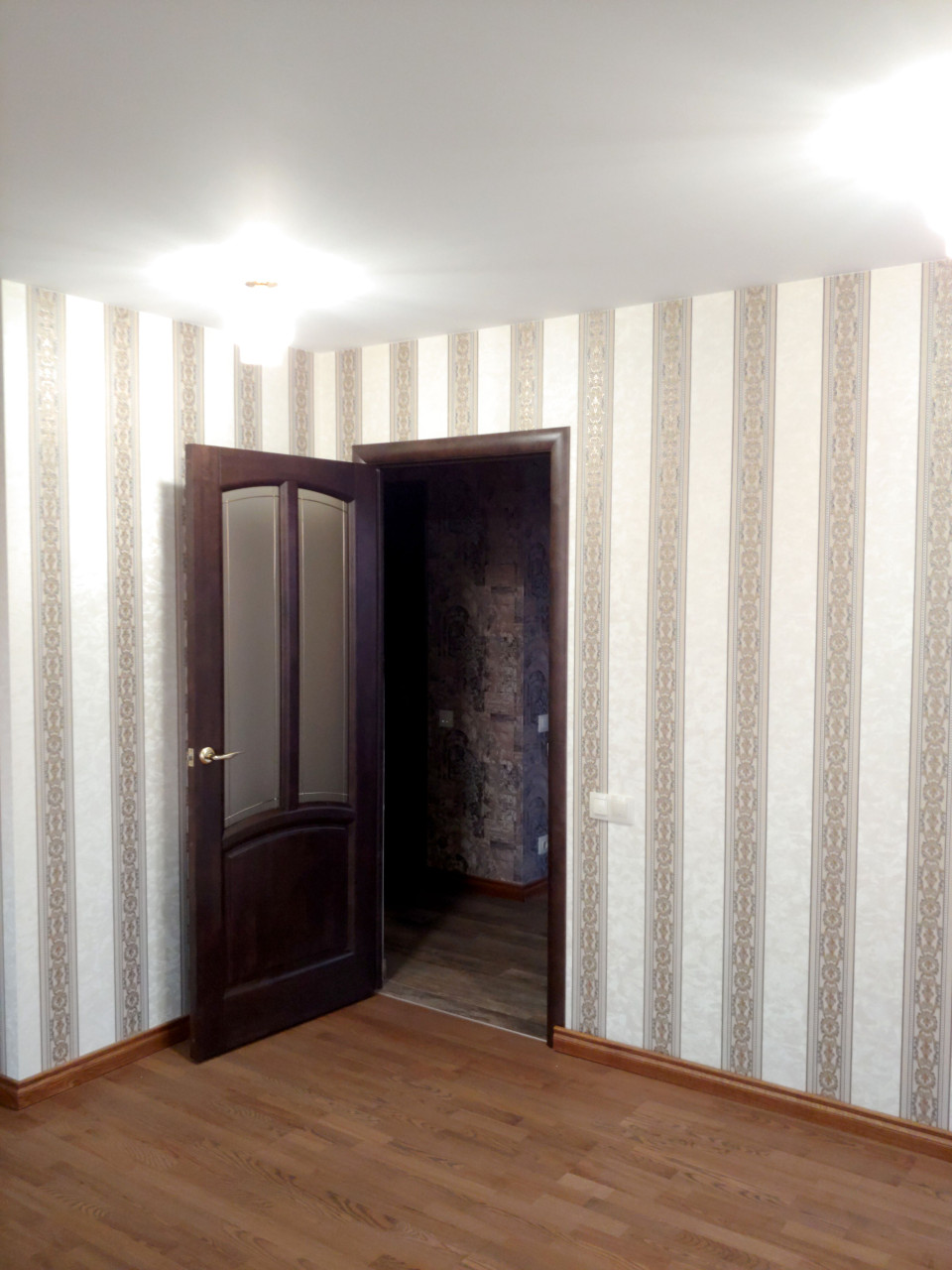 Шикарная однокомнатная квартира 47 м.кв Республике Беларусь с качественным дизайнерским ремонтом 3950000 руб.