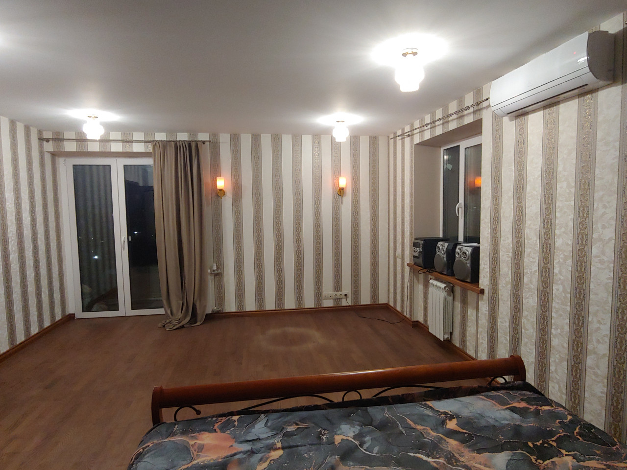 Шикарная однокомнатная квартира 47 м.кв Республике Беларусь с качественным дизайнерским ремонтом 3950000 руб.