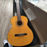 Продам гитару