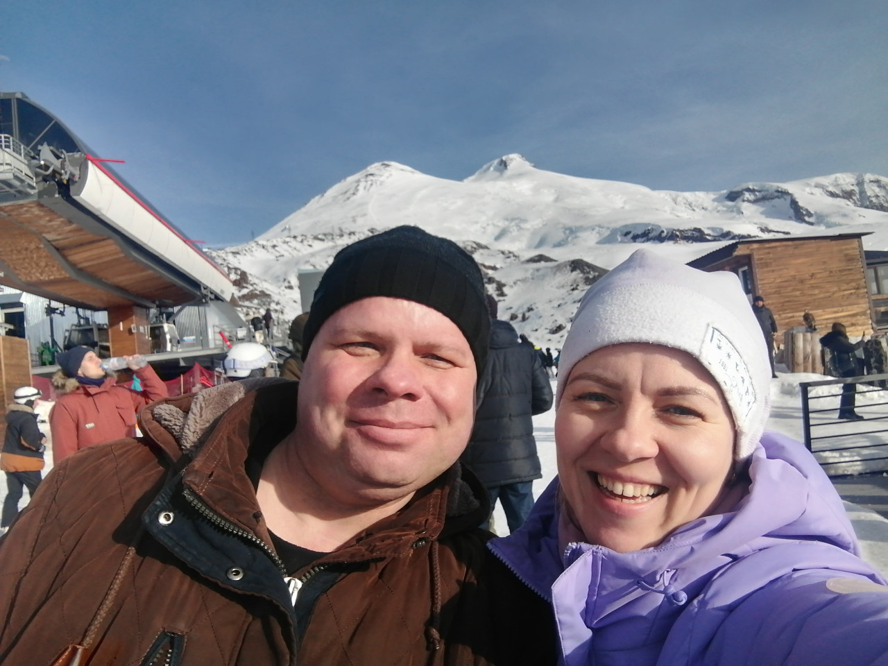 Эльбрус 2025. Познакомились на  сайте.