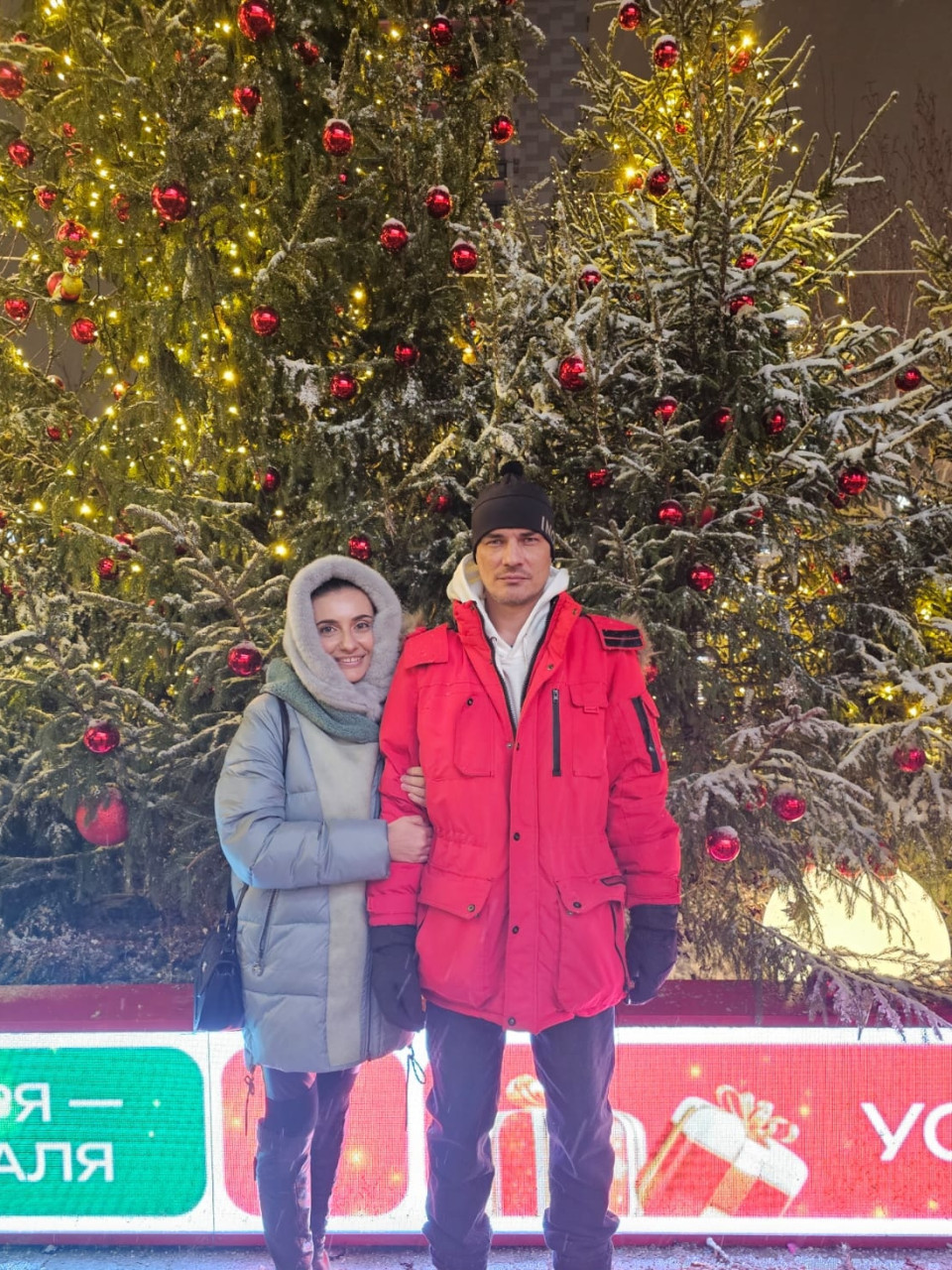 Дед мороз и снегурочка... Почти))