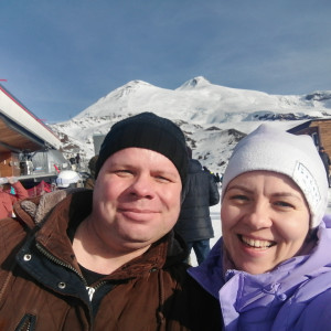 Эльбрус 2025. Познакомились на  сайте.