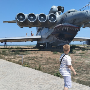 Каспийский монстр)