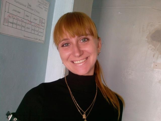 Лена, Украина, Запорожье, 37 лет, 1 ребенок. На моем лице всегда улыбка))) Почему????????? Потому что она хотя бы немного украшает мои горести