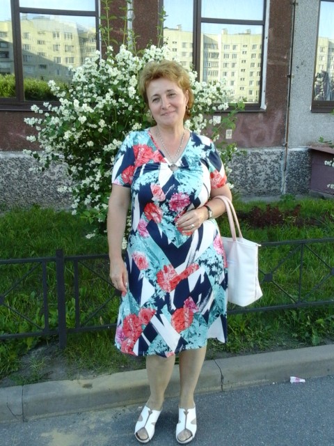 Елена, Россия, Санкт-Петербург, 61 год, 2 ребенка. Надеюсь встретить МУЖЧИНУ во всём. Вдова. Двое взрослых сыновей. 