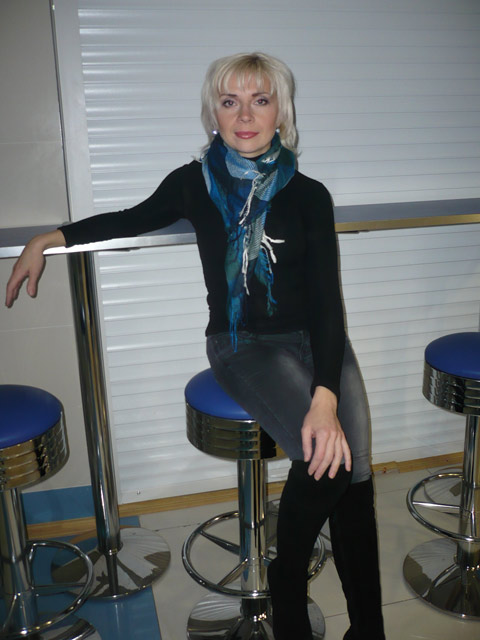 Мария, Россия, Новомосковск, 48 лет, 1 ребенок. Хочу найти нужен мужчина для семьи,не судимый, не альфонс,40-50 летминиатюрная блондинка,образование высшее. 
