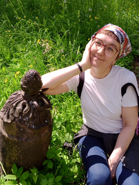 Александра, Санкт-Петербург, м. Площадь Ленина, 47 лет, 3 фото. Ищу: Мужчину, нацеленного на семью, возможно вдовца с детьми.  Анкета 6106. 