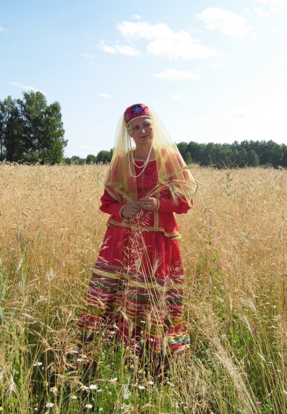 Русский женский костюм.