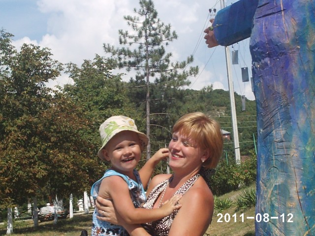 Татьяна, Россия, Нижнекамск, 43 года, 1 ребенок. Хочу найти серьёзные отношенияприветливая,спокойная,общительная