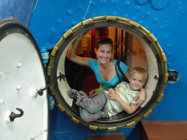 на подводной лодке г.Владивосток октябрь 2012г.