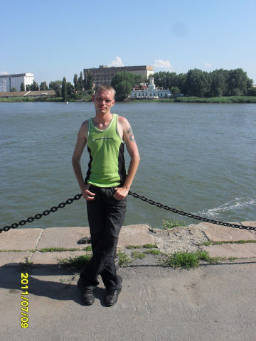 Сергей, Ростов-на-Дону, 41 год, 1 фото. Добрый, скромный, порядочный парень. Работаю, увлекаюсь рыбалкой и обожаю отдых на природе! Ищу деву