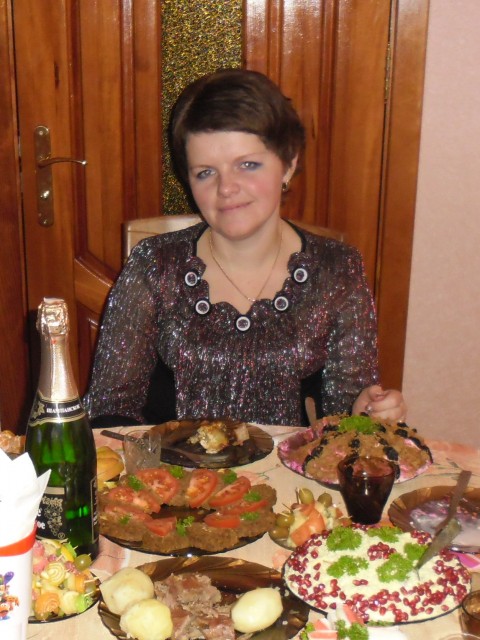 Людмила, Беларусь, Слуцк, 41 год, 1 ребенок. я общительная, добрая,хорошая мама, люблю чистоту и порядок,вкусно готовлю....