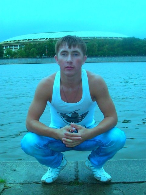 Руслан, Россия, Москва, 34 года. Хочу найти Любимуювеселый, добрый, самостоятельный, общительный. в прошлом курсант