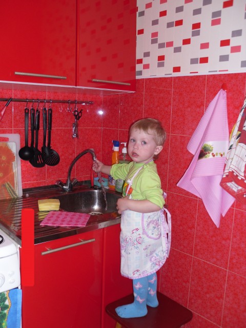 мой маленький помощник*)