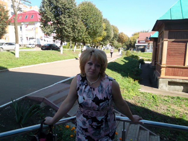 Елена, Россия, Москва, 39 лет, 1 ребенок.  Я не очень верю, что в интернете можно найти свою вторую половинку... Но решила попробовать,а вдругОвен 26/160. без особых проблем, верная, добрая, хозяйственная и самостоятельная,за ЗОЖ, люблю чисто