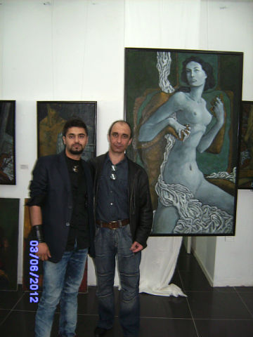 я с другом Арутом Кашпаряном на его выставке