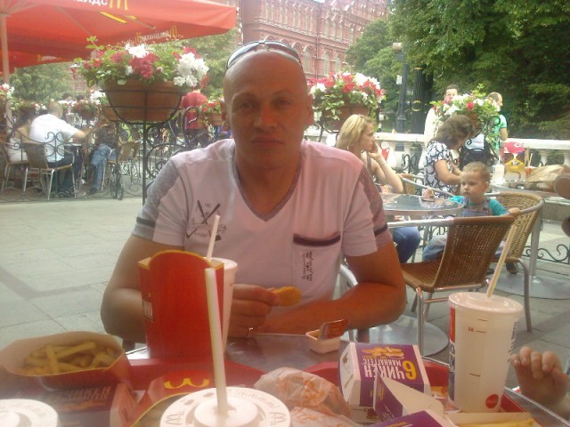 Василий, Россия, Магадан, 54 года, 1 ребенок. рост 178. вес78кг. мне 42года ищу любимую для себя и маму для сына.