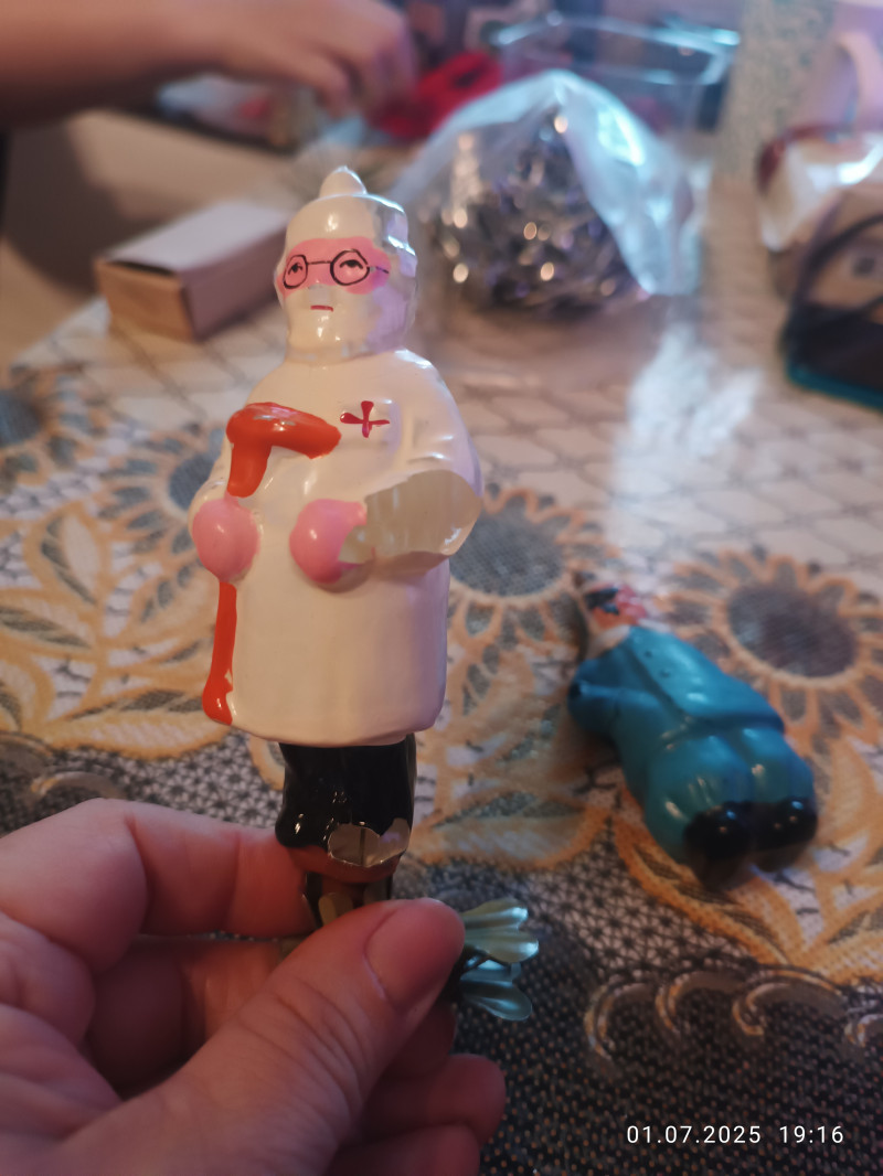 Новогодние игрушки