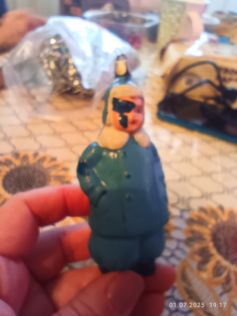 Новогодние игрушки