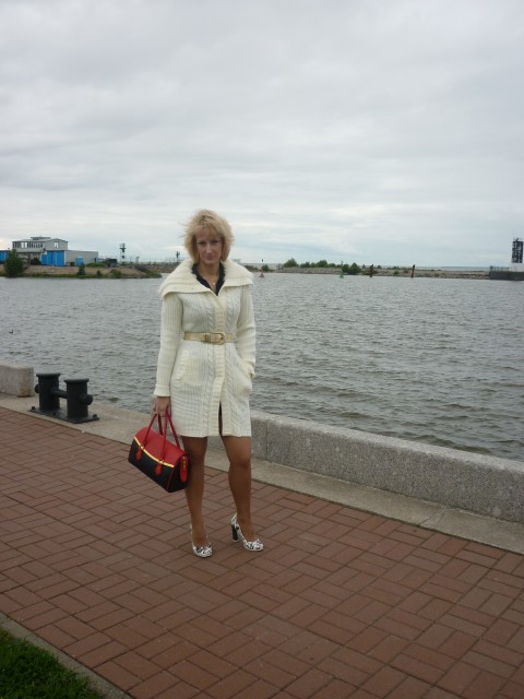 Елена, Санкт-Петербург, м. Московская, 43 года. Хочу найти мужчину для серьезных отношений Анкета 25493. 