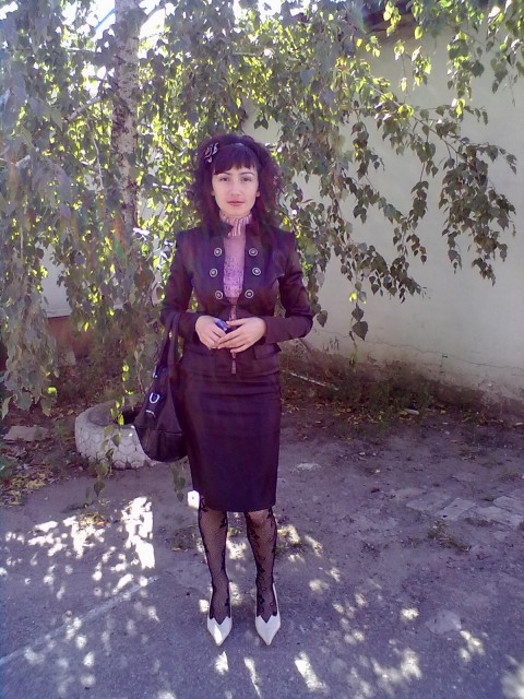 Виолетта, Россия, Лисичанск, 40 лет. Хочу найти супругаОчень хочу сделать любимого счастливым и быть счастливой рядом с ним