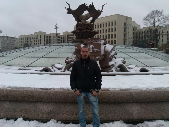 Дмитрий, Беларусь, Житковичи, 35 лет. Ищу девушку для создания семьи,добрую,отзывчивую,любищую,без вредных привычек,ребенок не помехаобычный парень,без вредных привычек....