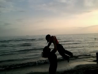 Татьяна, Казахстан, Актау, 35 лет, 2 ребенка. Немного эгоистичная, немного вредная и со своими тараканами в голове. Не выношу одиночества и однооб