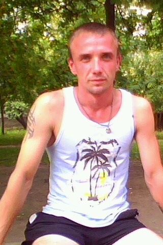 Виталий, Украина, Харьков, 39 лет. Хочу найти добрую и положительнуюДобрый  и положительный