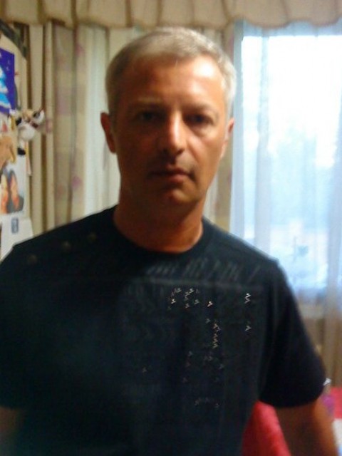Дмитрий, Россия, Зеленоград, 55 лет, 1 ребенок. Образование высшее , работа административная , не употребляю алкоголь ,имею хорошее чувство юмора , 