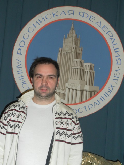 Павел, Москва, м. Новокосино, 44 года, 1 ребенок. Воспитываю один дочь..работаю.. вообщем, живем и радуемся жизни:-)