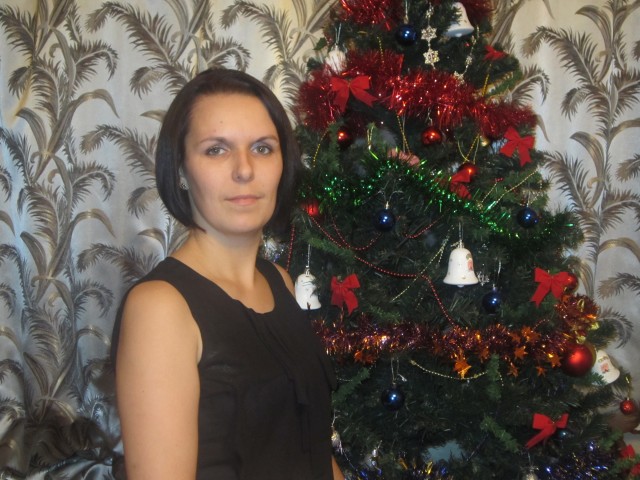 Татьяна, Россия, Иваново, 39 лет, 2 ребенка. Хочу найти своим детям достойного отца,а себе мужа.Не против мужчины с детьми.