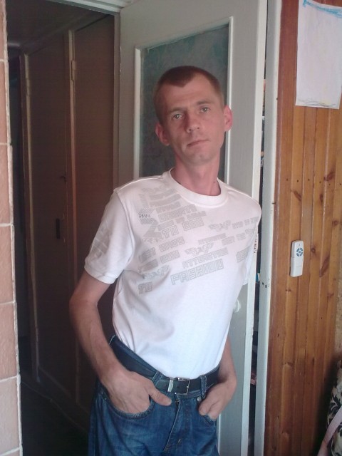 Алексей, Украина, Харьков, 46 лет, 1 ребенок. Я обычный, нормальный, заботливый парень. У меня есть сын и хотелось бы найти, добрую и любящую маму