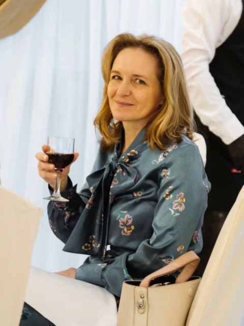 ОЛЬГА, Санкт-Петербург, м. Адмиралтейская, 52 года, 2 ребенка. Ищу: . Я православная и духовные ценности у меня в приоритете. Интеллект для меня тоже важен. Не приемлю...  Анкета 43824. 