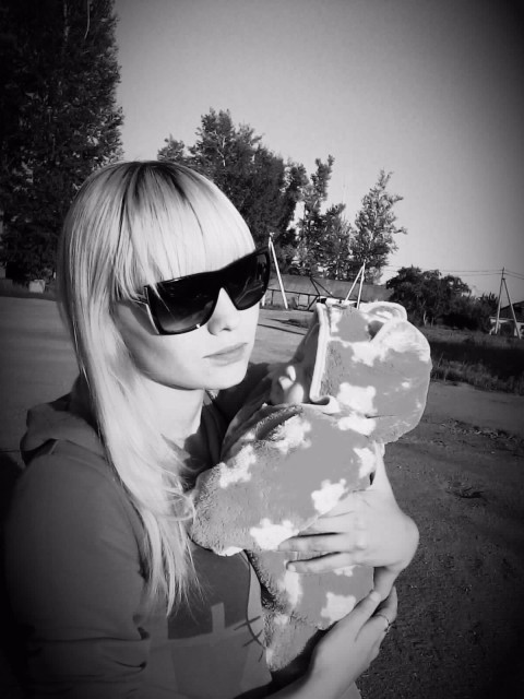 AlisA, Россия, Барнаул, 29 лет, 1 ребенок. Блондинка,глаза-хамелион,рост-165,вес-43!Занимаюсь боксом,гимнастикой и стрип-пластикой!Больше всех 
