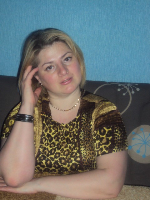 Лана, Россия, Уфа, 48 лет, 1 ребенок. Я обычная женщина , познакомлюсь с  мужчиной , можно с ребенком для дружбы и отношений