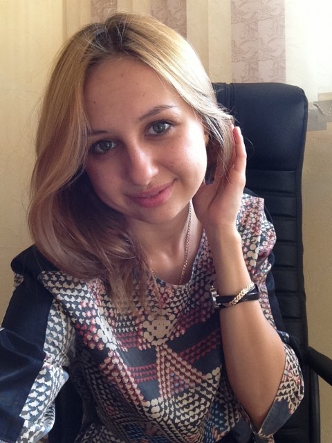Юлия, Россия, Москва, 32 года. Замужем не была.Своих детей к сожалению нет,но не против детей партнера.