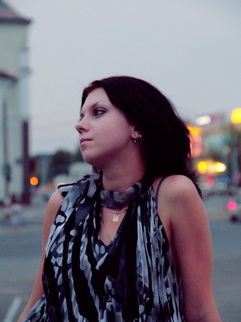 Иринка, Дзержинск, 34 года, 1 ребенок, 2 фото. Ищу: Доброго, заботливого, нежного! Образованного, с чувством юмора)  Анкета 65055. 