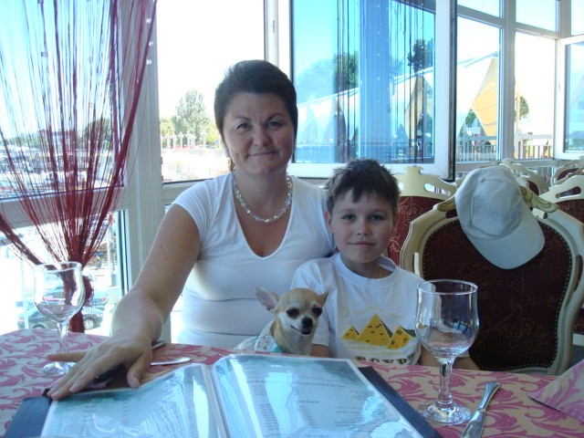 Анжела, Россия, Екатеринбург, 47 лет, 1 ребенок. Хочу найти спокойного, порядочного мужчину для создания семьи. Порядочная, ответственная женщина, хорошая хозяйка, хорошая мать