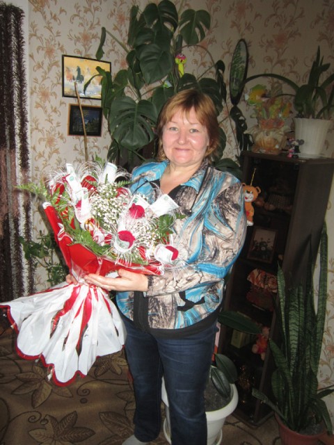 Елена, Россия, Омск, 57 лет, 2 ребенка. вдова дети выросли живут самостоятельно . хочу встретить порядочного непьющего мужчину с которым бы 
