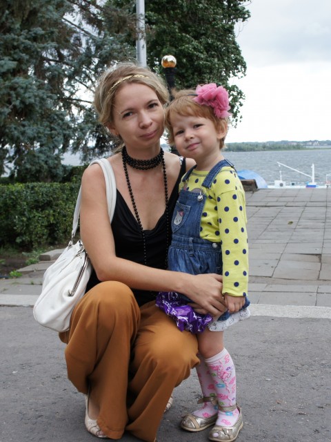 Наталья, Россия, Санкт-Петербург, 40 лет, 2 ребенка. Хочу найти Друзей для общения, совместных походов с детьми.Добрая, отзывчивая, люблю детей. 