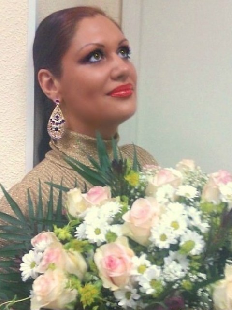 Алла, Россия, Санкт-Петербург, 49 лет. Хочу найти Мужчину  от 34 до 48 лет. Надежного и порядочного.
Интересуют семейные отношения, построенные на Любви и уважении.

Важные люди у меня - в мыслях. 