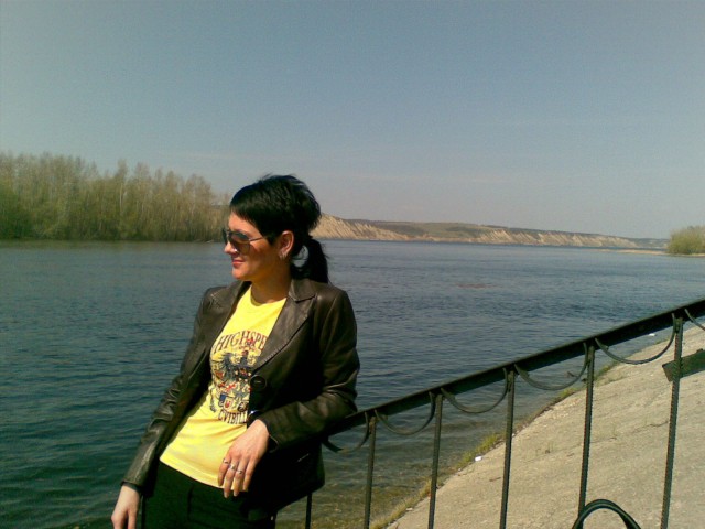 Леся, Россия, Маркс, 40 лет, 1 ребенок. Не бойтесь потерять тех, кто не боялся потерять вас. Чем ярче горят мосты за спиной, тем светлее дор