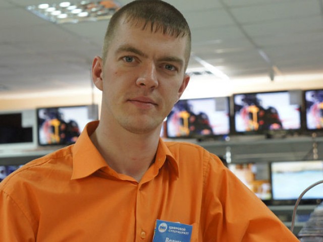 Вадим, Москва, 38 лет, 3 фото. Ищу: Свободную молодую симпатичную девушку, без материальных проблем, не легкомысленную, знающую толк в жизни...  Анкета 74601. 