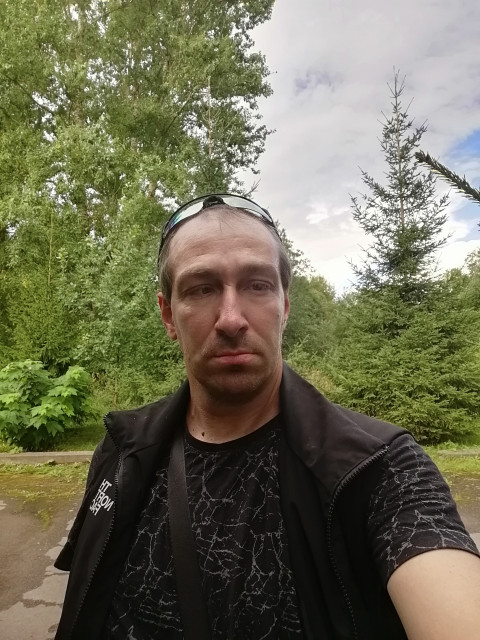 Алексей, Россия, Санкт-Петербург, 42 года, 1 ребенок. Хочу найти Ту единственную и неповторимую, самую Любимую, с которой разделю всю оставшуюся жизнь, до самого конВоспитываю сына, 41 год, зовут Алексей, живу в Ленинградской области