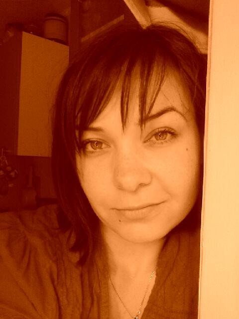 Татьяна, Санкт-Петербург, 35 лет, 1 ребенок, 2 фото. Ищу: мужчину не моложе 27  Анкета 76316. 