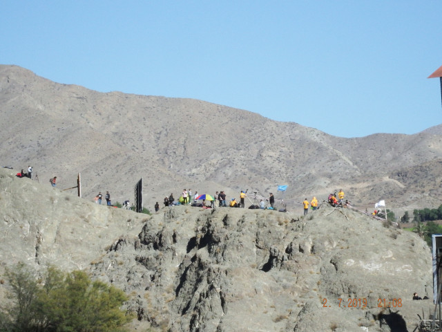 Region de Coquimbo, Vicun’a. Российские астрономы-любители оккупировали небольшой холм на въезде в город.